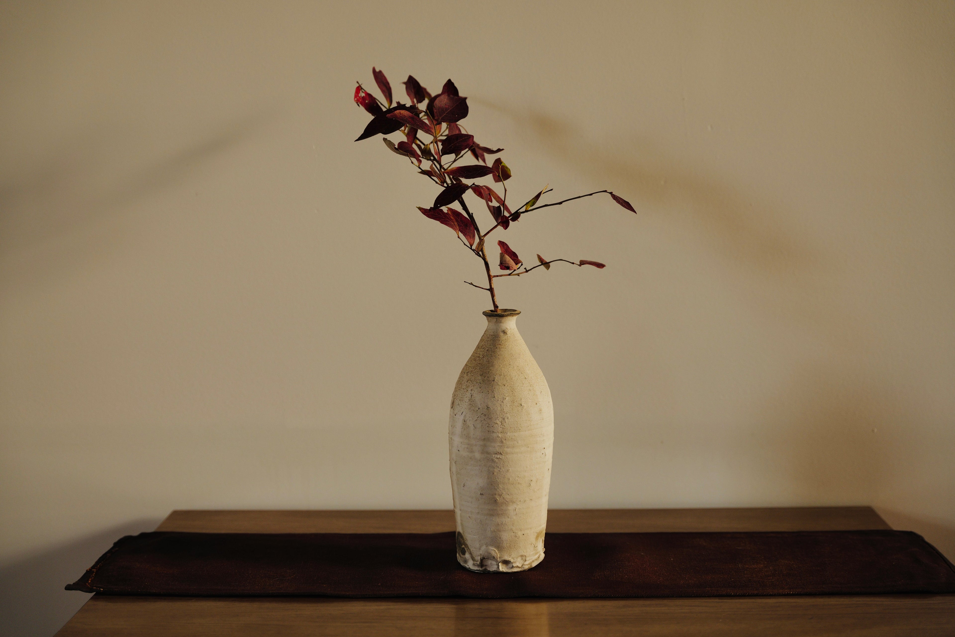 ceramic vase by Yoshiyuki Shimizu