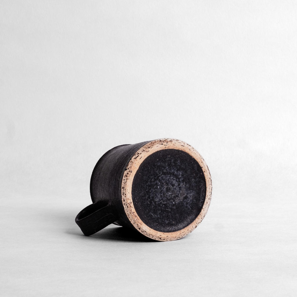 Black Uzura Mug Tapered - Naoko Murakami
