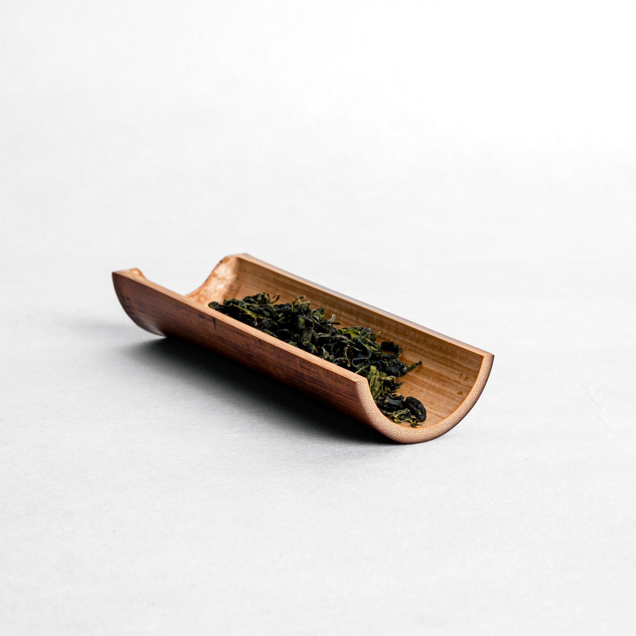 Susutake Chasoku (N) - Toru Hatsuta